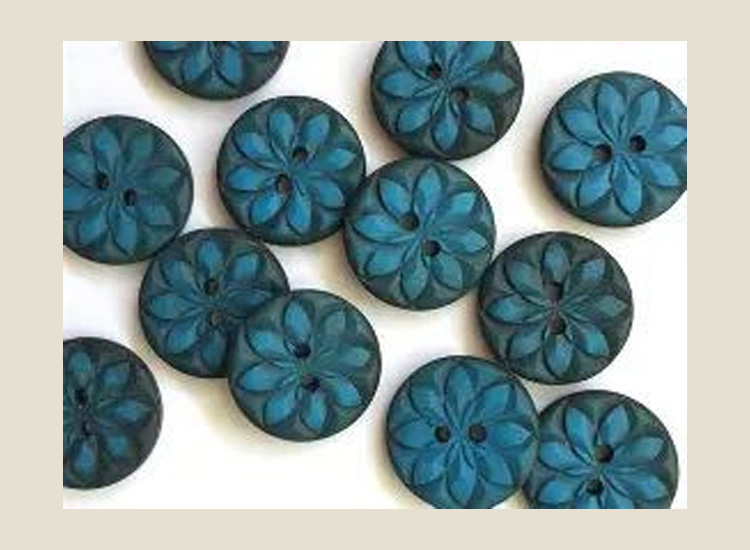 Metal Buttons and Plastic Buttons 13