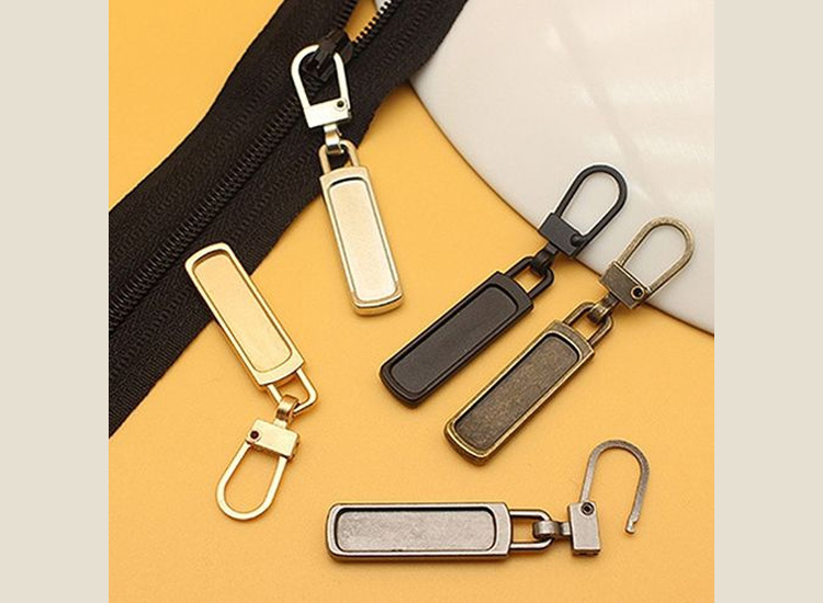 Zipper Puller 03